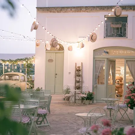 לינה וארוחת בוקר Masseria Fabula Bistrot & Maison