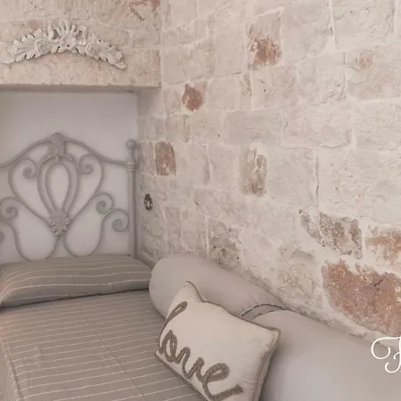 Masseria Fabula Bistrot & Maison לינה וארוחת בוקר