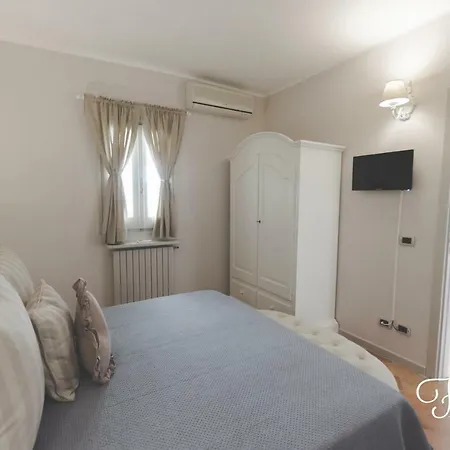 לינה וארוחת בוקר Masseria Fabula Bistrot & Maison מונופולי